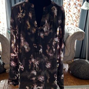 Simply Vera Vera Wang Dark Floral Button Down Shirt